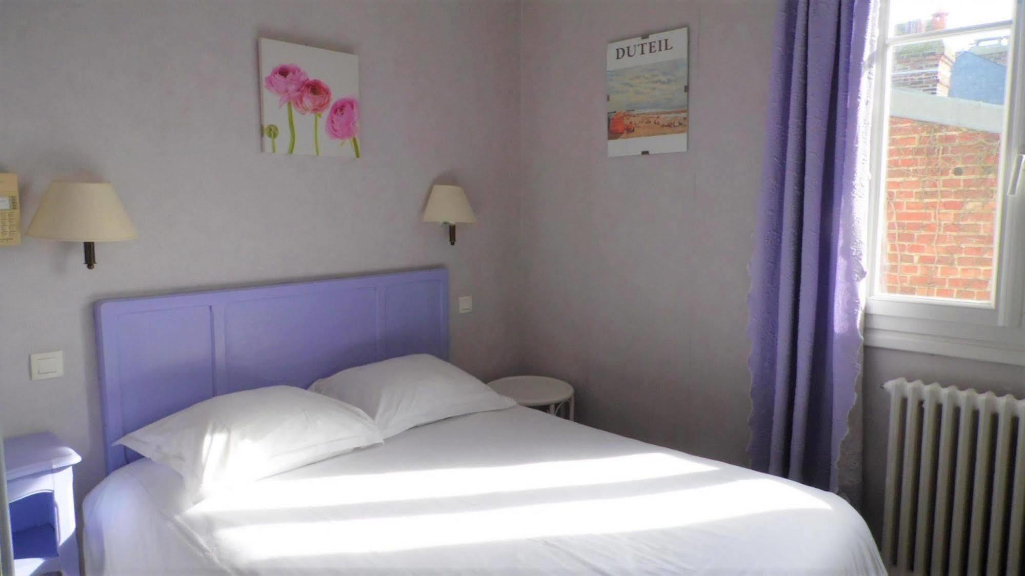 Hotel Le Reynita Trouville-sur-mer Exteriör bild