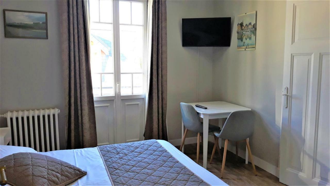 Hotel Le Reynita Trouville-sur-mer Exteriör bild