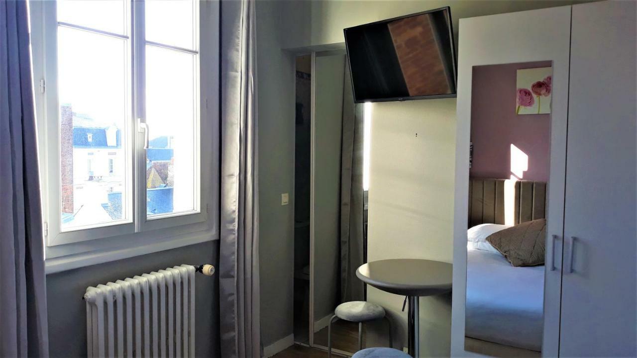 Hotel Le Reynita Trouville-sur-mer Exteriör bild